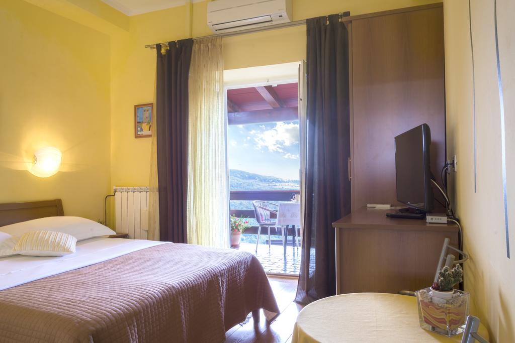 Guesthouse Villa Marija Мотовун Екстериор снимка