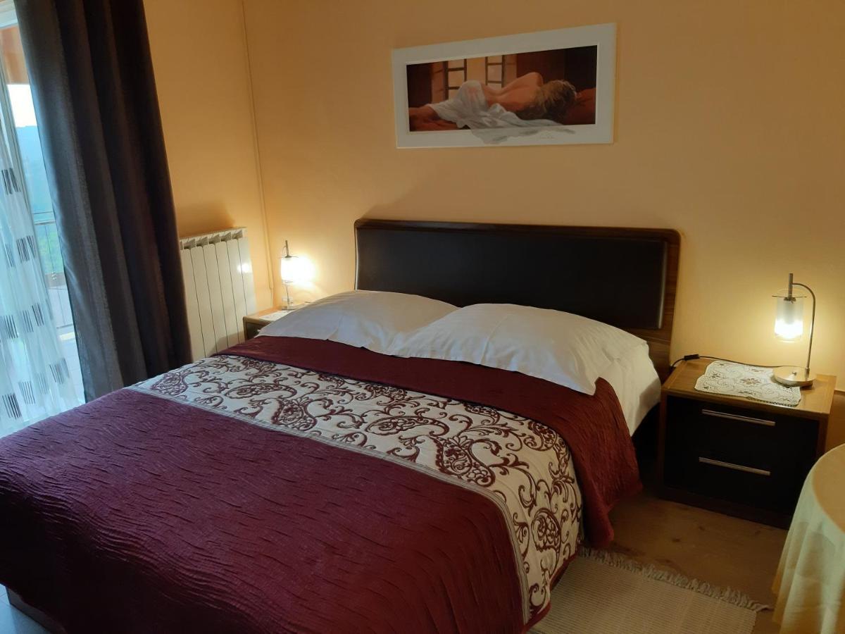 Guesthouse Villa Marija Мотовун Екстериор снимка